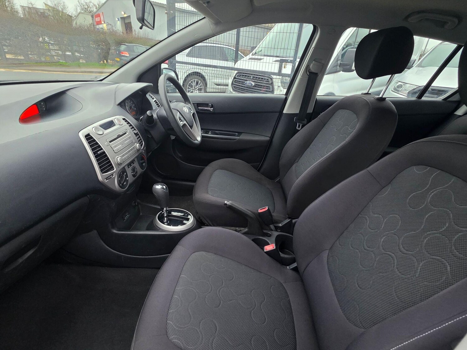 Used Hyundai i20 2010 for sale - 77639381: Photo 22