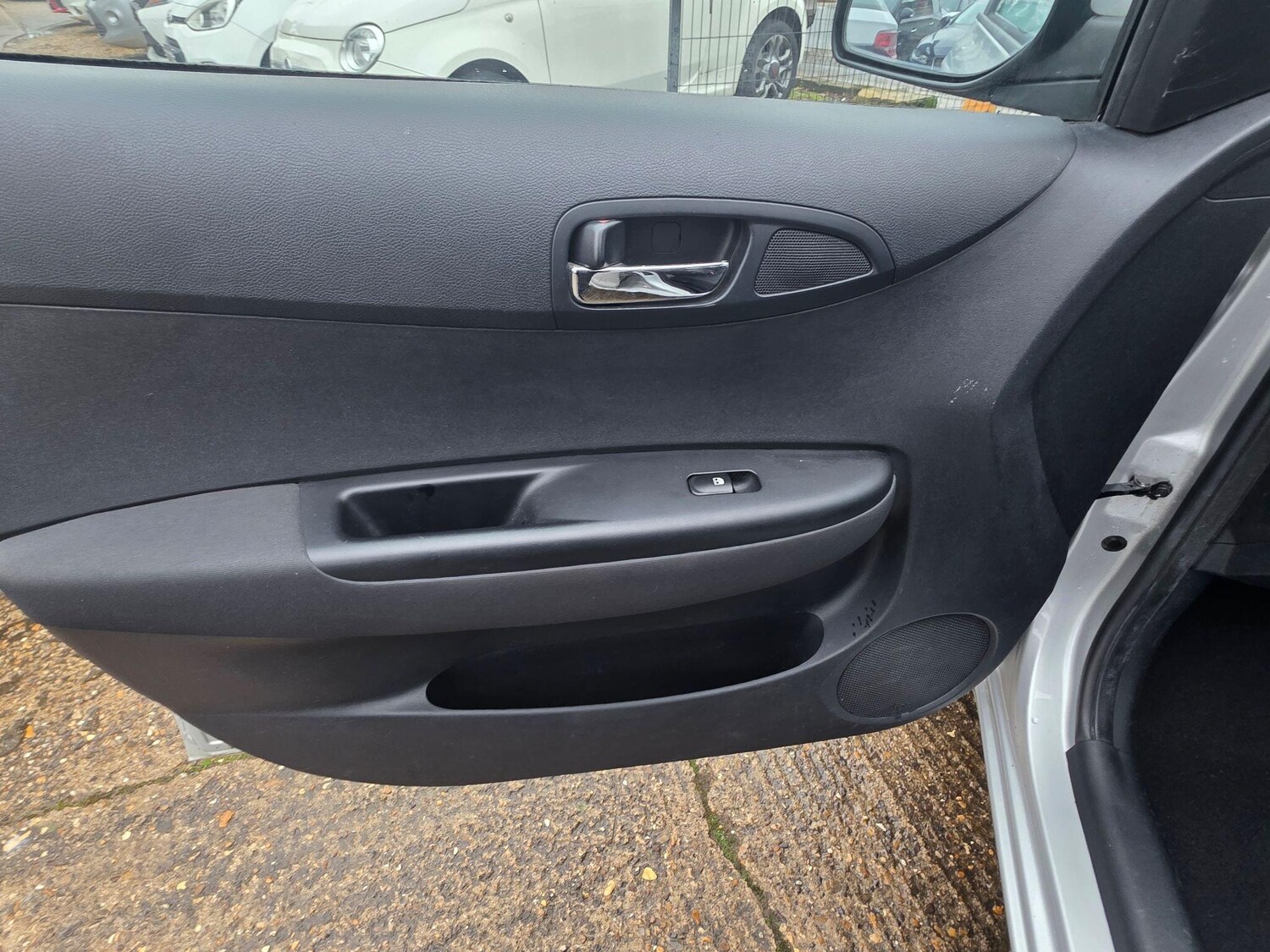 Used Hyundai i20 2010 for sale - 77639381: Photo 23