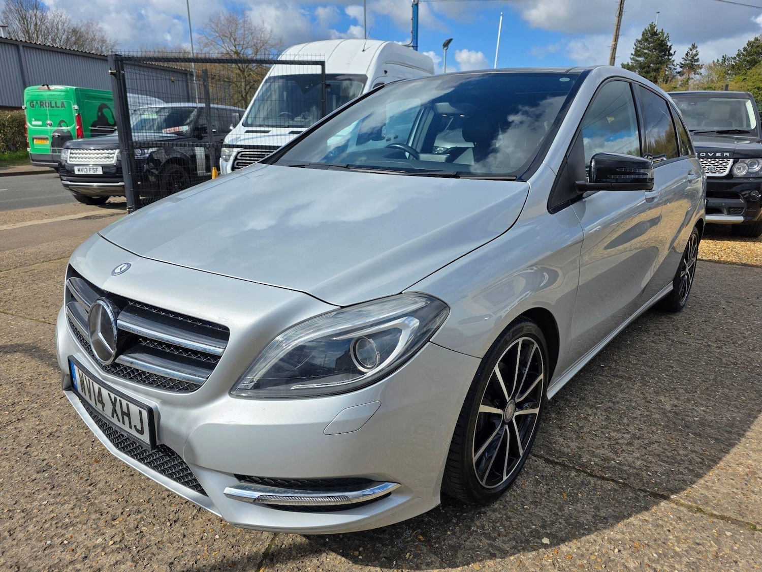 Used Mercedes-Benz B Class 2014 for sale - 77889337: Photo 3