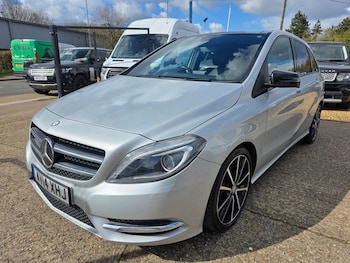 Used Mercedes-Benz B Class 2014 for sale - 77889337: Photo