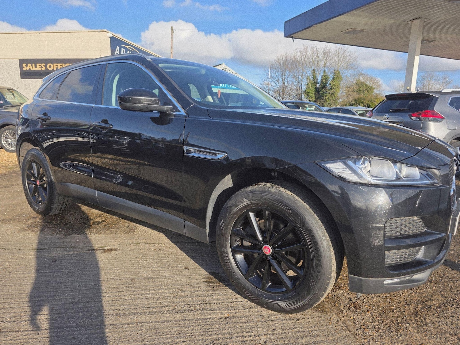 Used Jaguar F-Pace 2017 for sale - 77639392: Photo 5