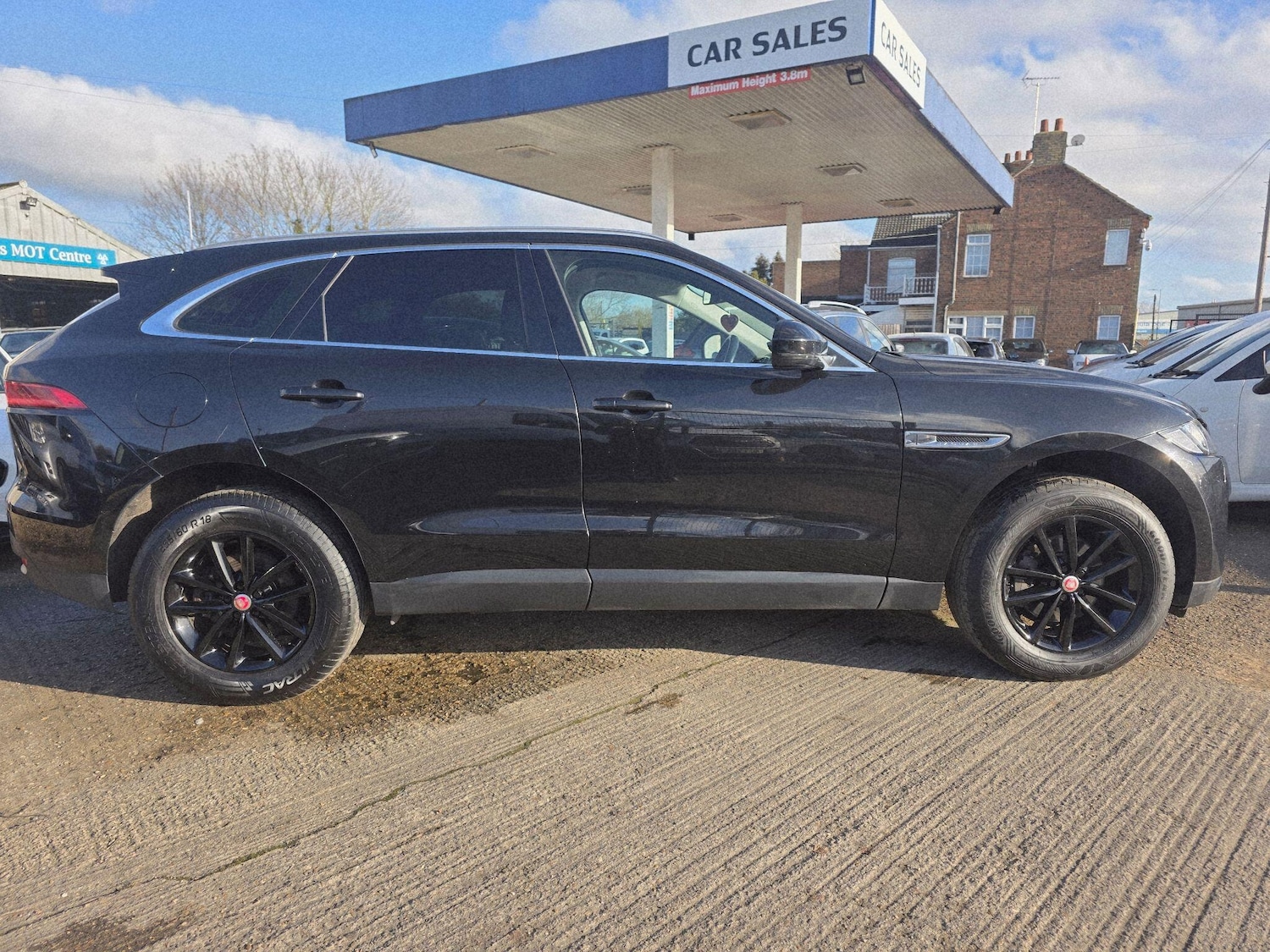 Used Jaguar F-Pace 2017 for sale - 77639392: Photo 8