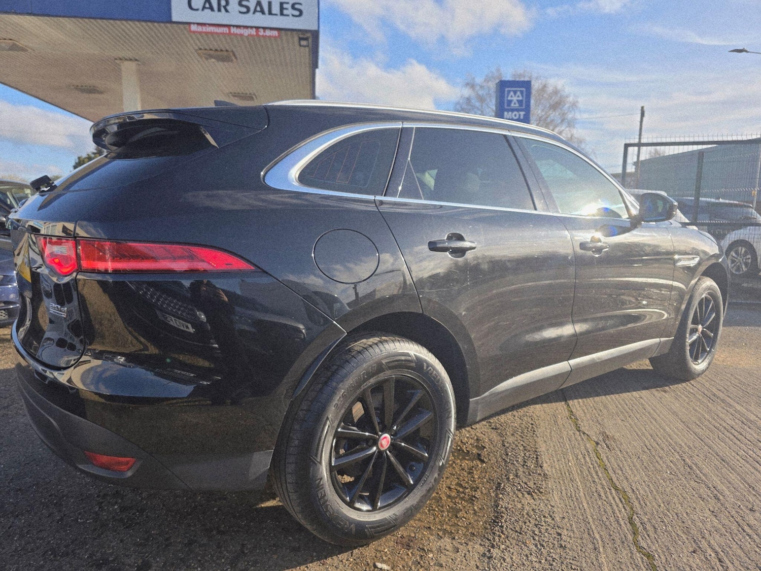 Used Jaguar F-Pace 2017 for sale - 77639392: Photo 9