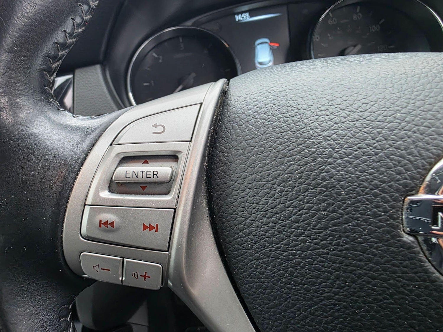 Used Nissan Qashqai 2017 for sale - 77639378: Photo 12