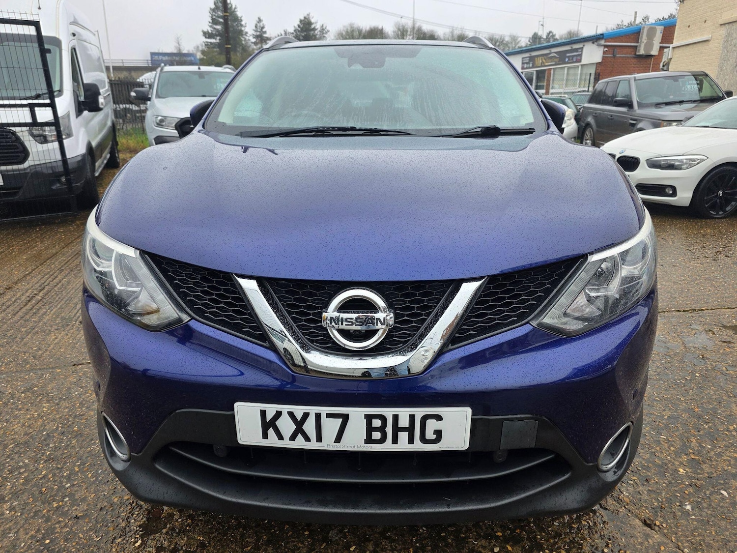 Used Nissan Qashqai 2017 for sale - 77639378: Photo 2