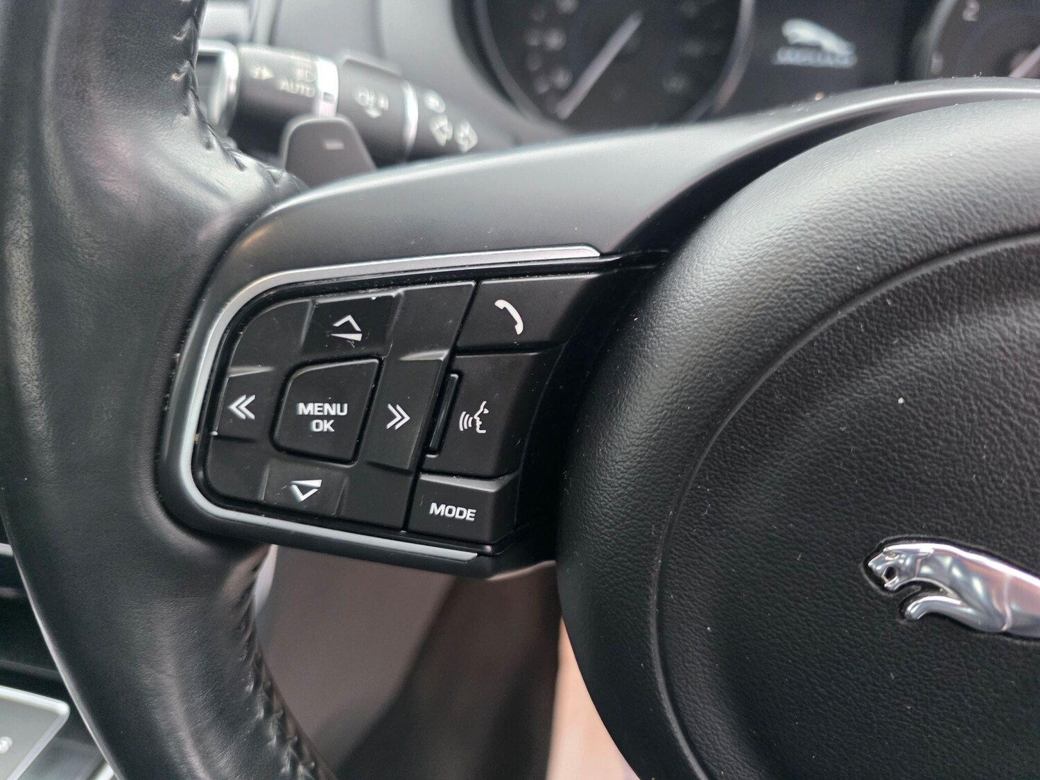 Used Jaguar XE for sale - 77639363: Photo 13