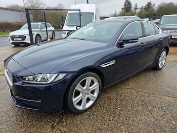 Used Jaguar XE 2016 for sale - 77639363: Photo