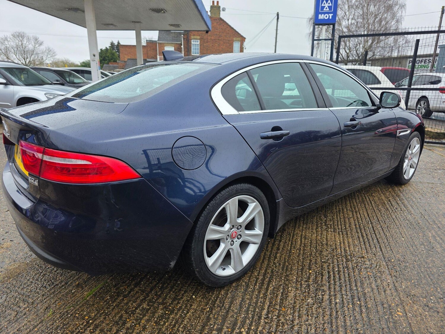 Used Jaguar XE for sale - 77639363: Photo 7
