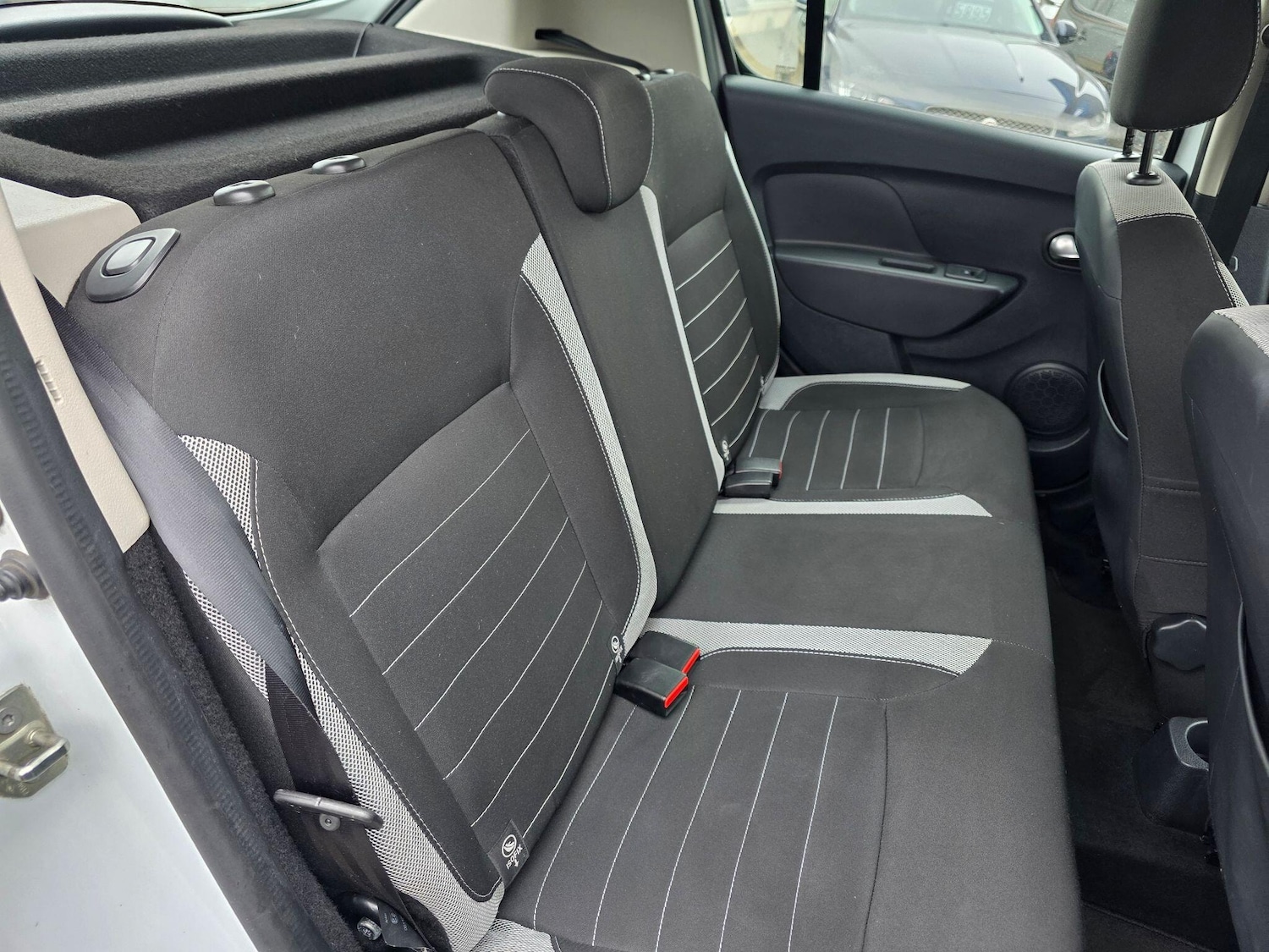 Used Dacia Sandero Stepway 2017 for sale - 77782101: Photo 24