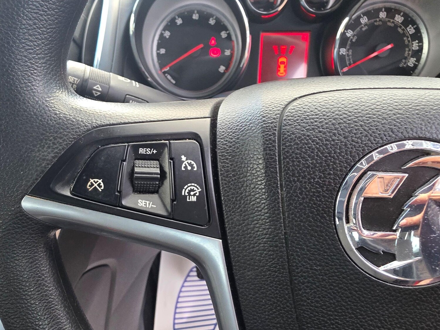 Used Vauxhall Zafira Tourer 2014 for sale - 77639391: Photo 15