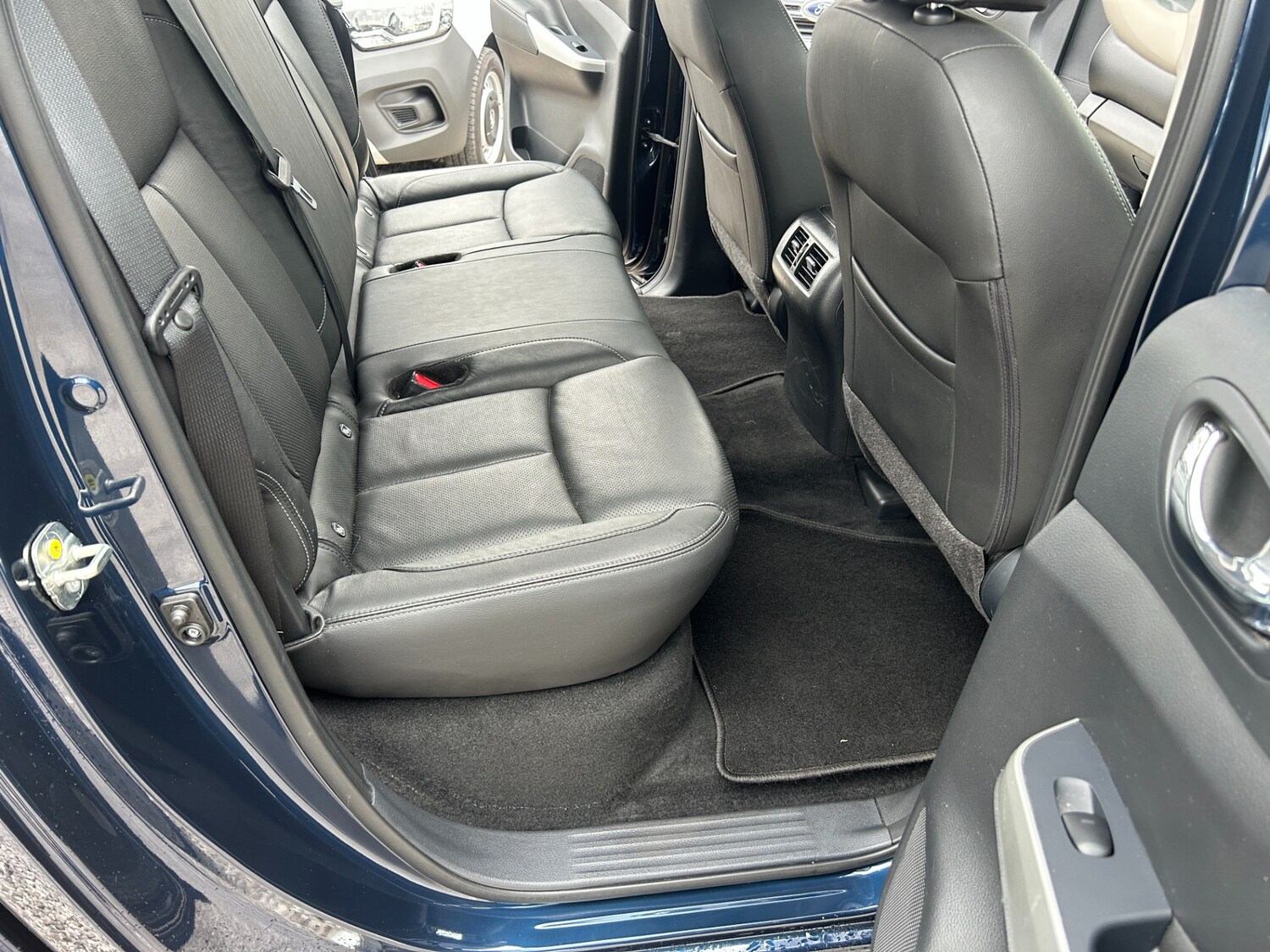 Used Nissan Navara 2021 for sale - 76713462: Photo 32