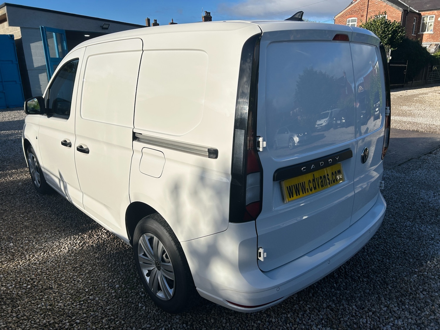 Used Volkswagen Caddy 2021 for sale - 76627408: Photo 2