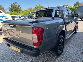 Used Nissan Navara 2019 for sale - 79143664: Photo