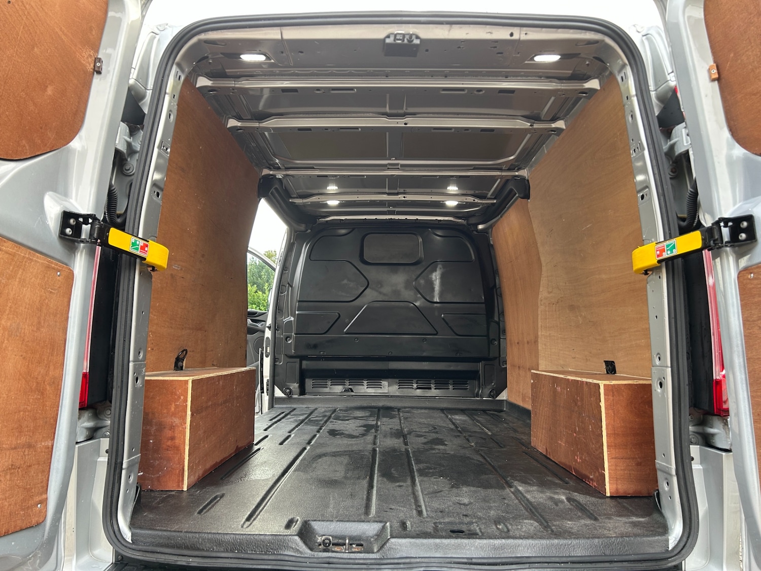 Used Ford Transit Custom 2020 for sale - 77400090: Photo 11