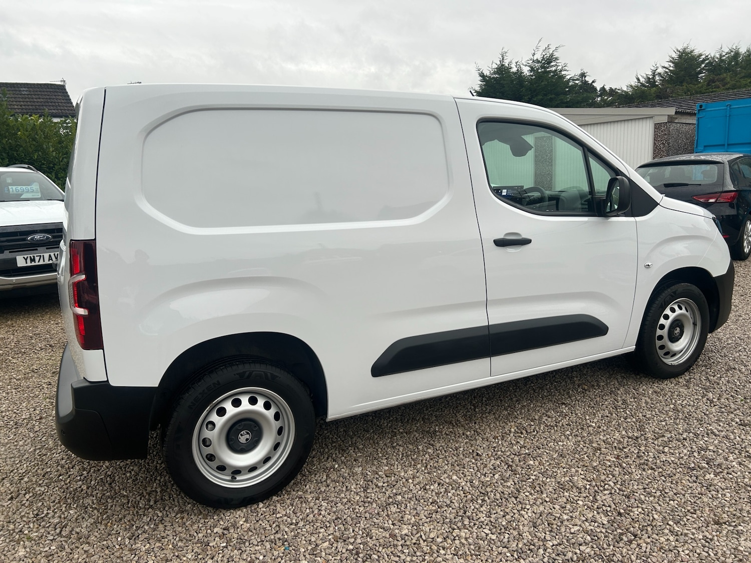 Used Vauxhall Combo 2024 for sale - 76748492: Photo 3