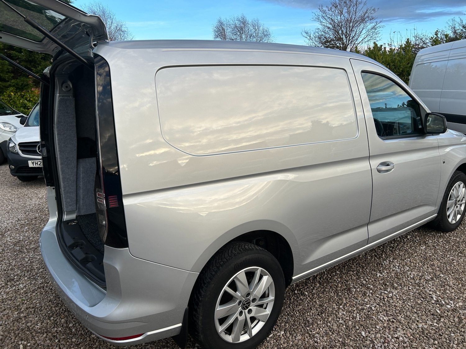 Used Volkswagen Caddy 2023 for sale - 76497205: Photo 3