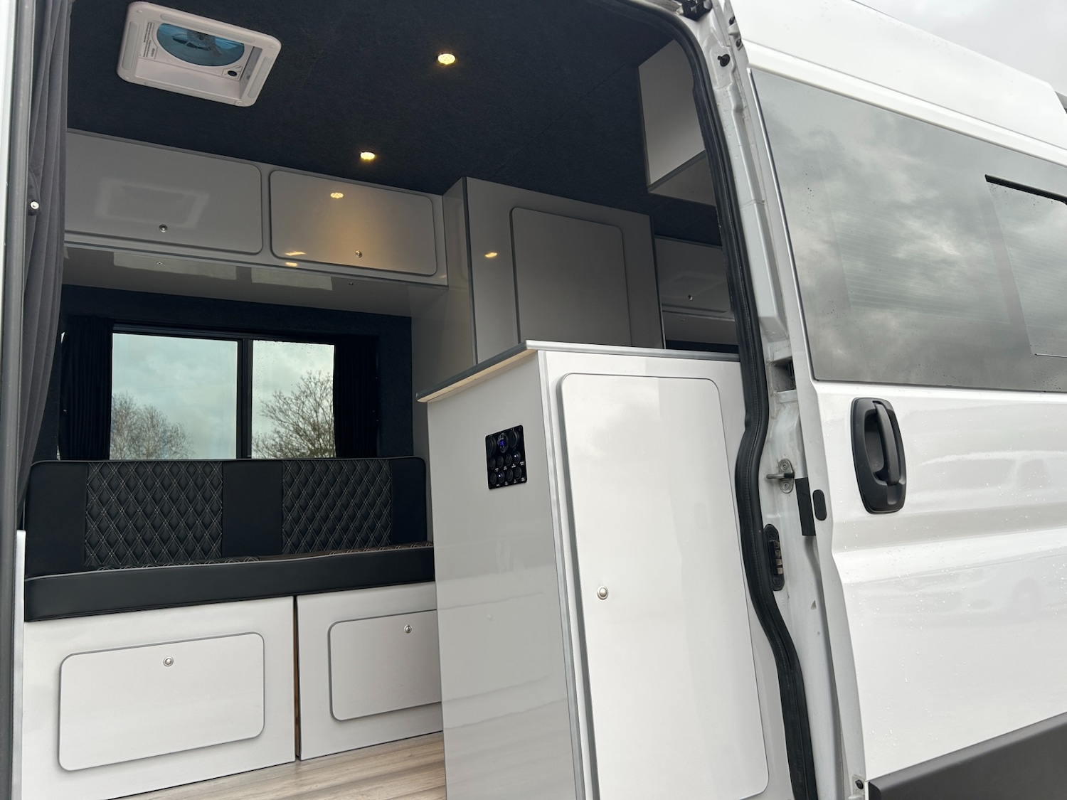 Used Vauxhall Movano 2023 for sale - 77303901: Photo 6