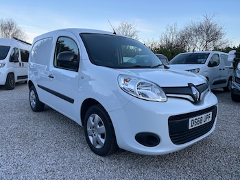 Used Renault Kangoo 2018 for sale - 76951449: Photo