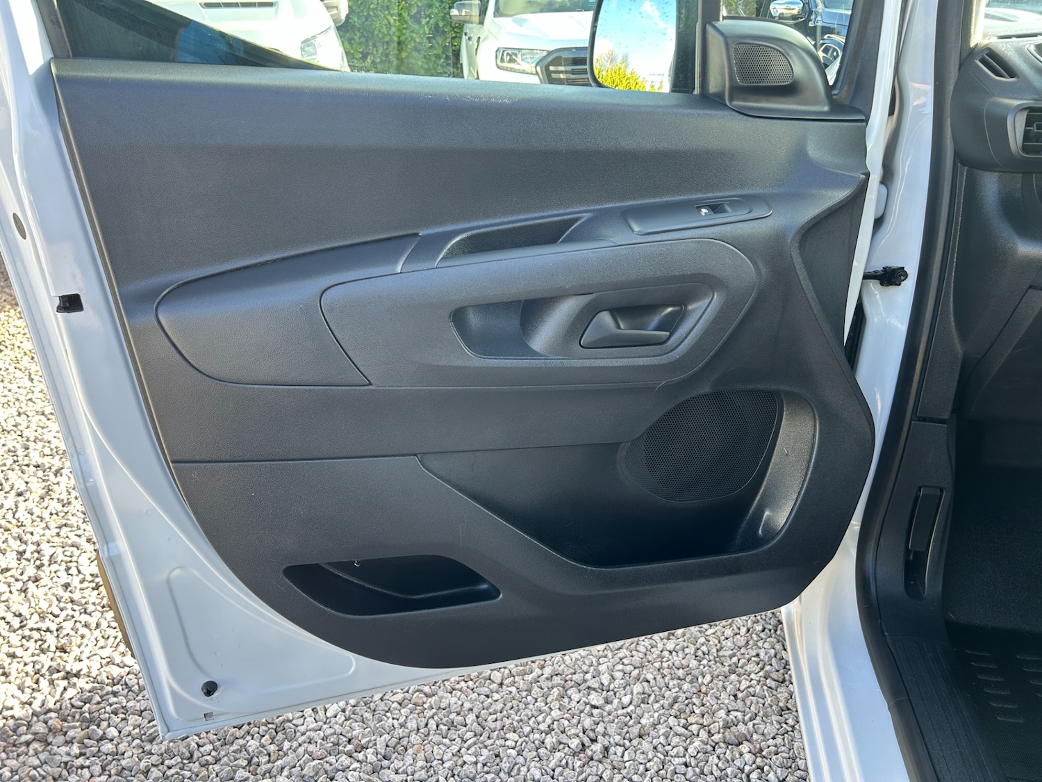 Used Vauxhall Combo 2023 for sale - 77890119: Photo 9