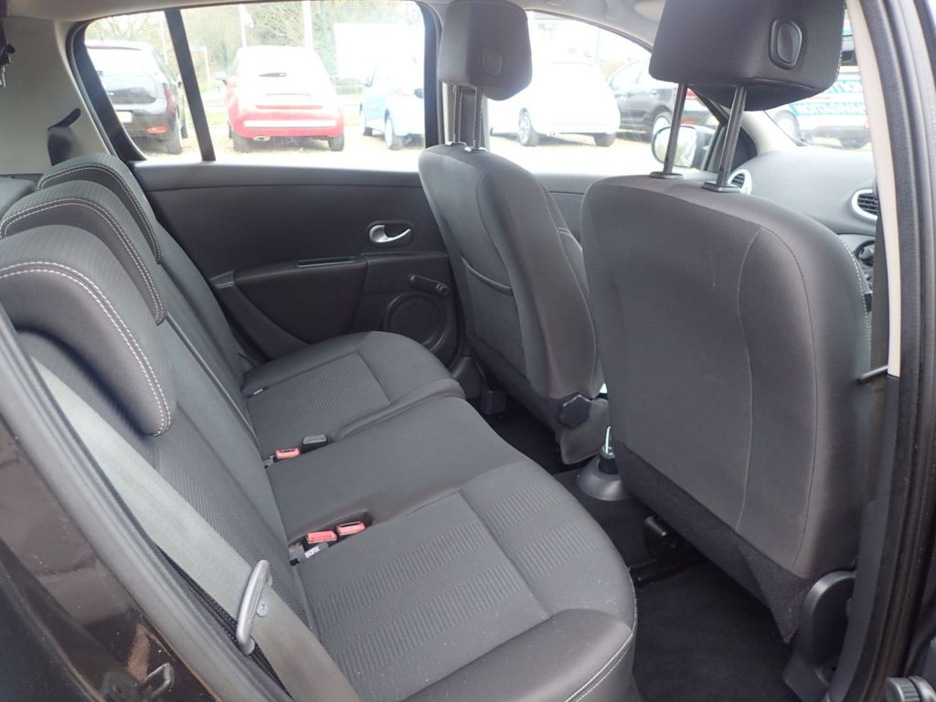 Used Renault Clio 2010 for sale - 77780106: Photo 15