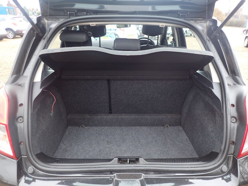 Used Renault Clio 2010 for sale - 77780106: Photo 24