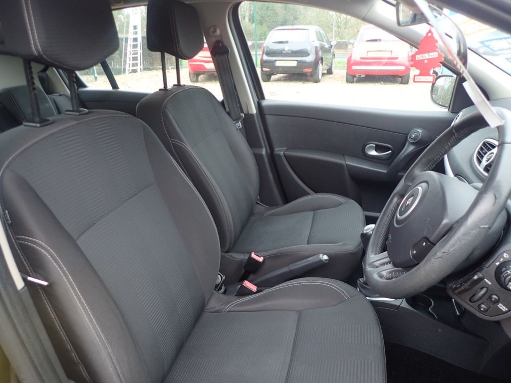 Used Renault Clio 2010 for sale - 77780106: Photo 6
