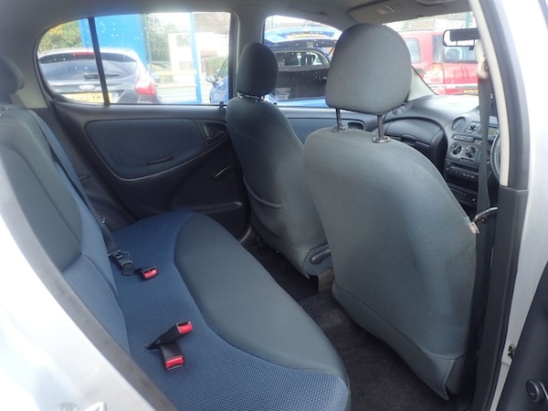 Used Toyota Yaris 2005 for sale - 76322990: Photo 16