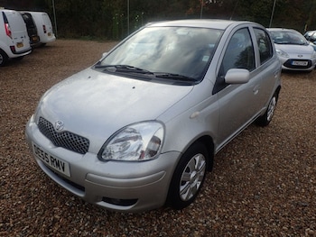 Used Toyota Yaris 2005 for sale - 76322990: Photo 2