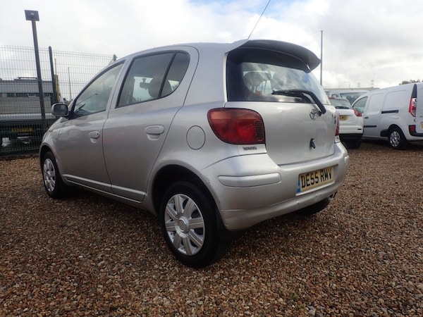 Used Toyota Yaris 2005 for sale - 76322990: Photo 6