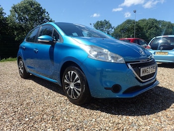 Used Peugeot 208 2013 for sale - 79551309: Photo