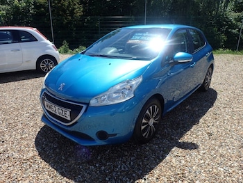 Used Peugeot 208 2013 for sale - 79551309: Photo
