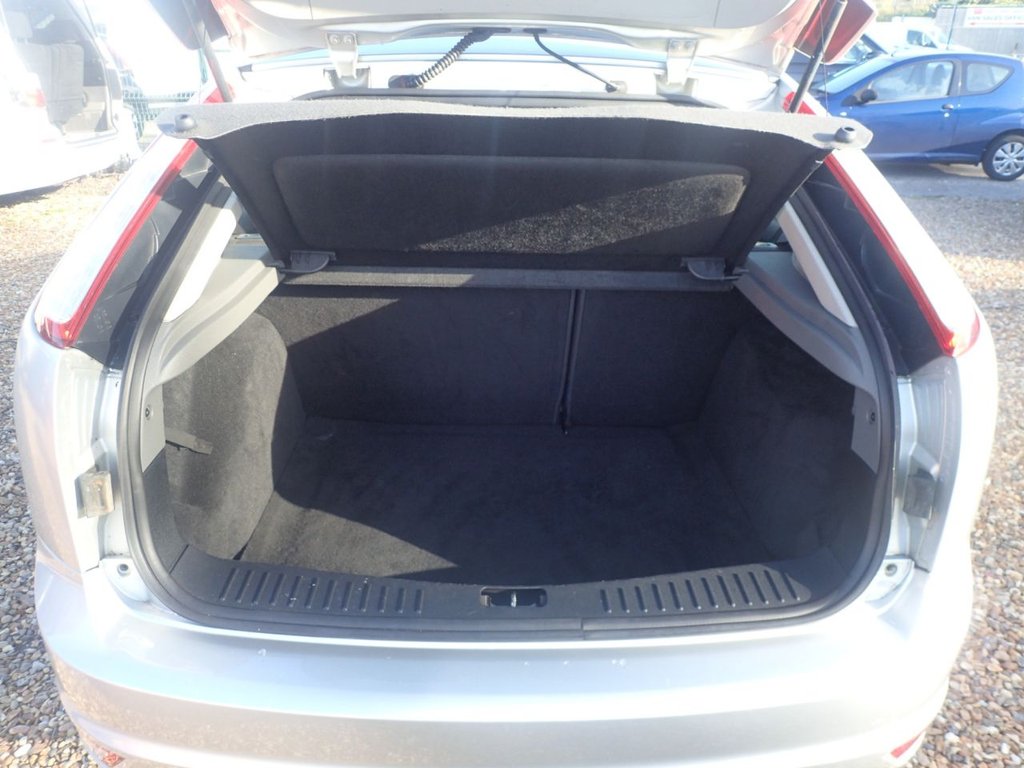 Used Ford Focus 2008 for sale - 76654474: Photo 15