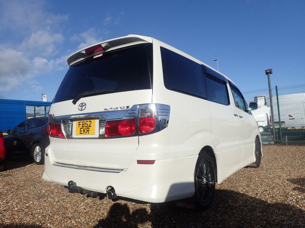 Used Toyota Alphard 2016 for sale - 76686064: Photo 8