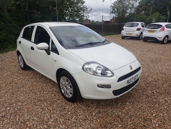 Used Fiat Punto 2017 for sale - 78544632: Photo
