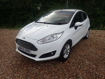 Used Ford Fiesta 2016 for sale - 79551304: Photo