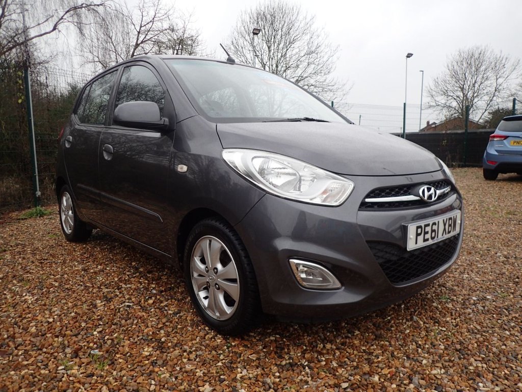 Used Hyundai i10 2011 for sale - 76985971: Photo 2