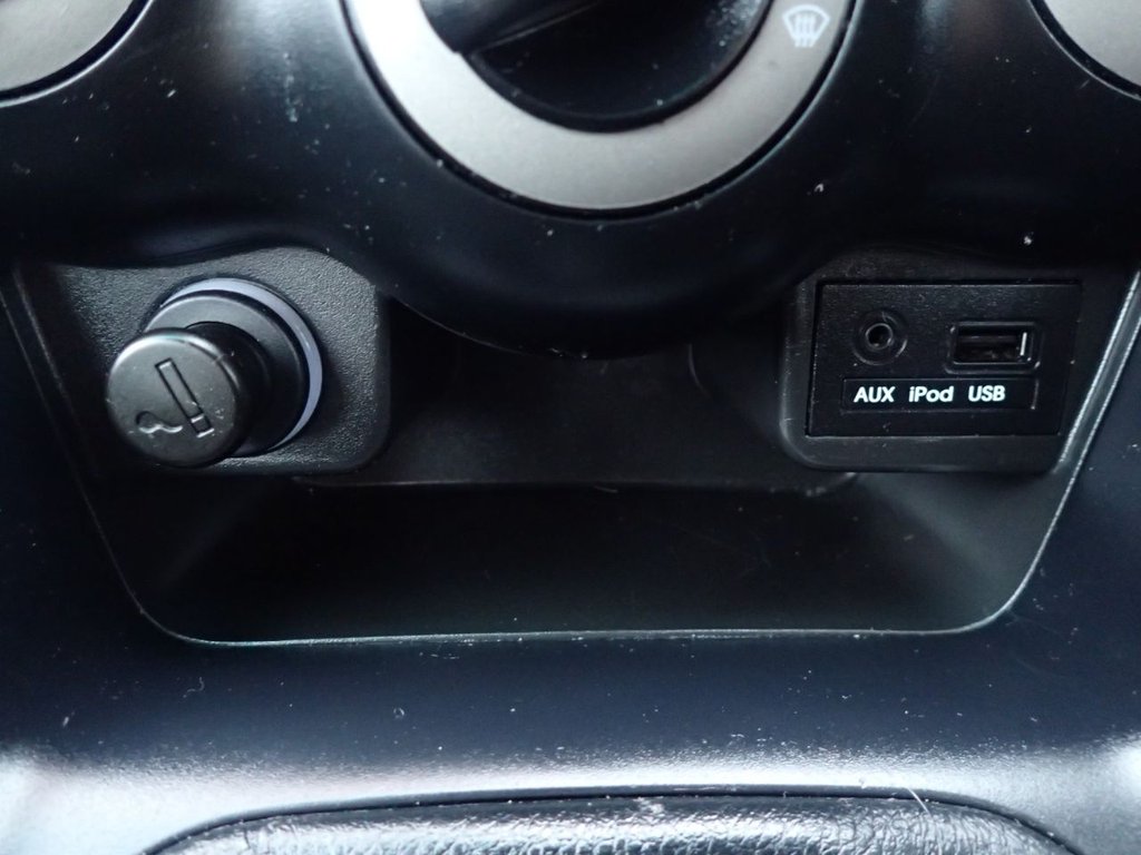 Used Hyundai i10 2011 for sale - 76985971: Photo 24