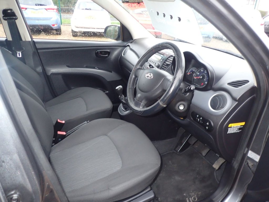 Used Hyundai i10 2011 for sale - 76985971: Photo 5
