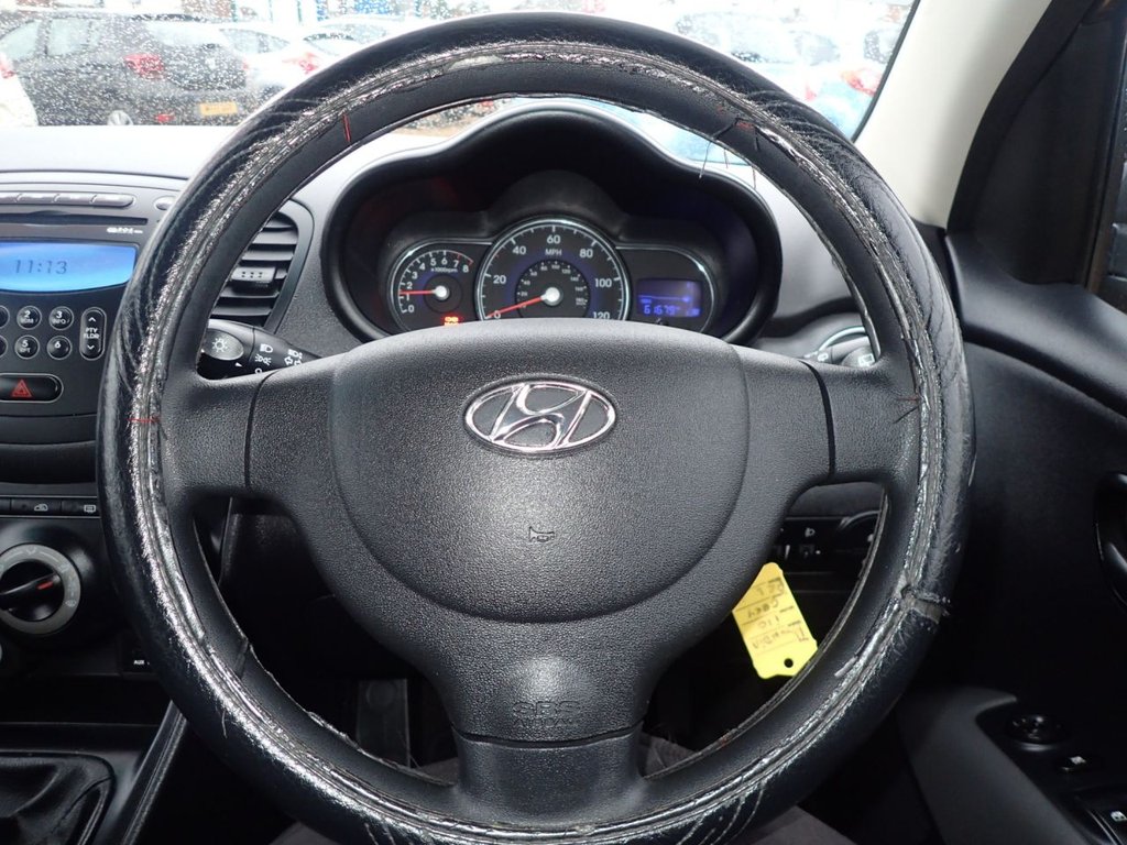 Used Hyundai i10 2011 for sale - 76985971: Photo 7