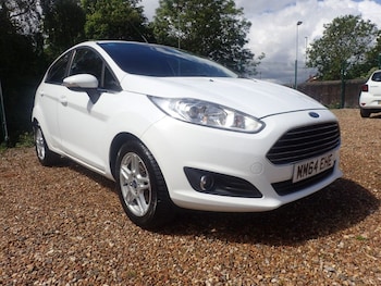 Used Ford Fiesta 2014 for sale - 79551300: Photo