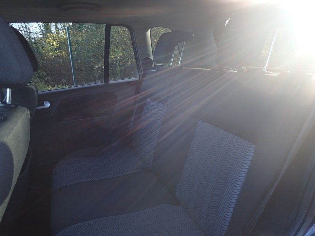 Used Ford Fusion 2010 for sale - 76686142: Photo 19