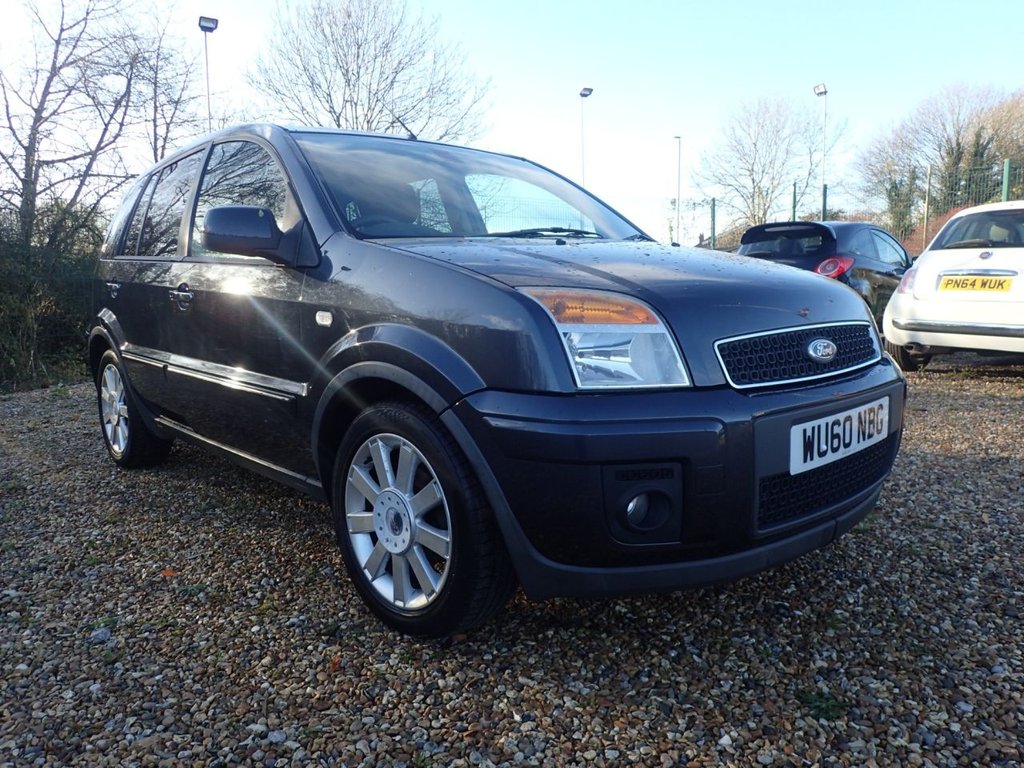 Used Ford Fusion 2010 for sale - 76686142: Photo 2