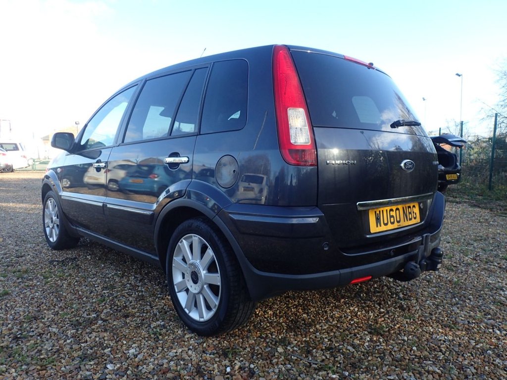 Used Ford Fusion 2010 for sale - 76686142: Photo 22