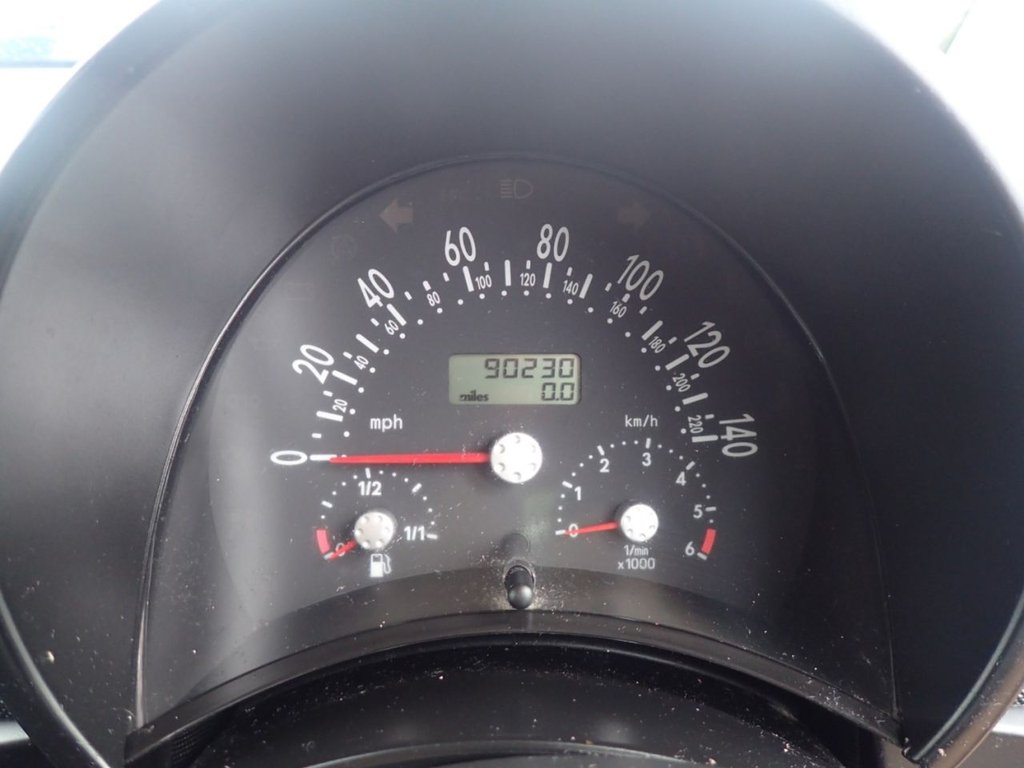 Used Volkswagen Beetle 2004 for sale - 76867523: Photo 7