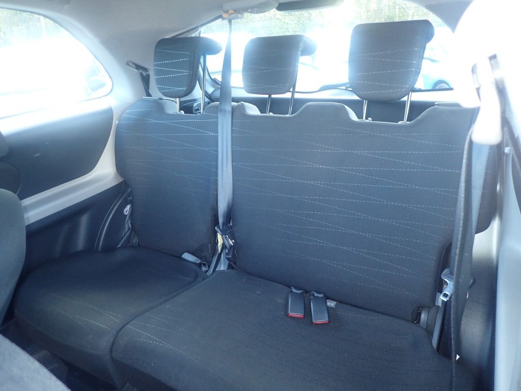 Used Toyota Yaris 2006 for sale - 76685943: Photo 12