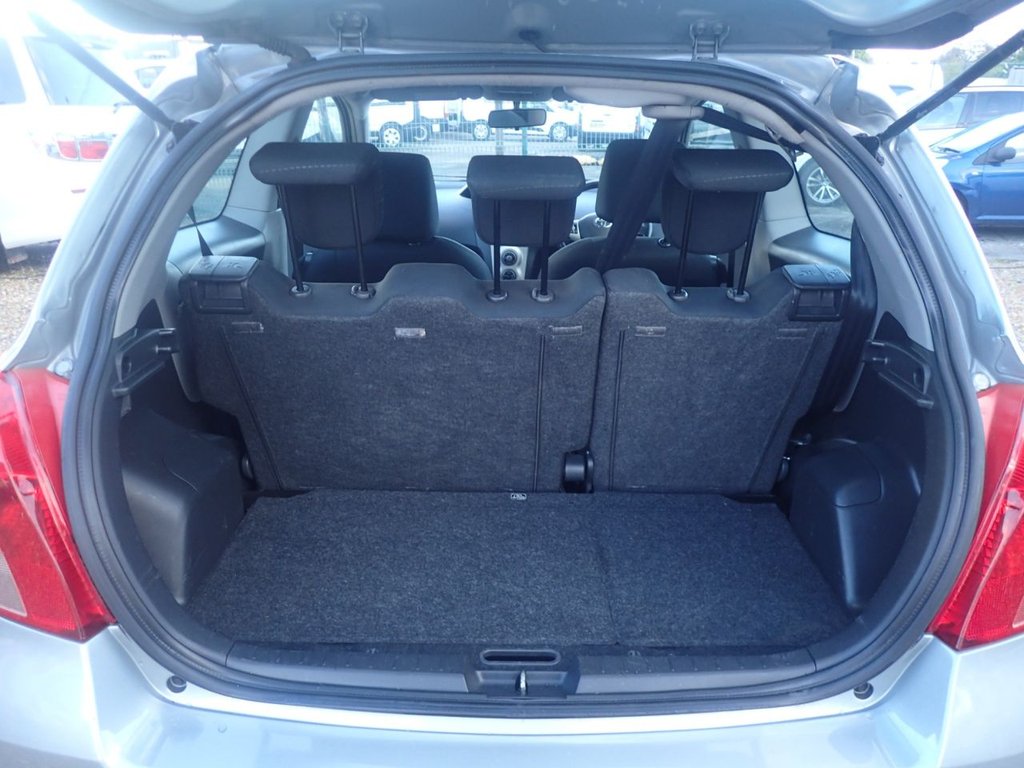 Used Toyota Yaris 2006 for sale - 76685943: Photo 15