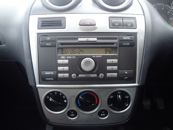 Used Ford Fiesta 2007 for sale - 73830527: Photo 8