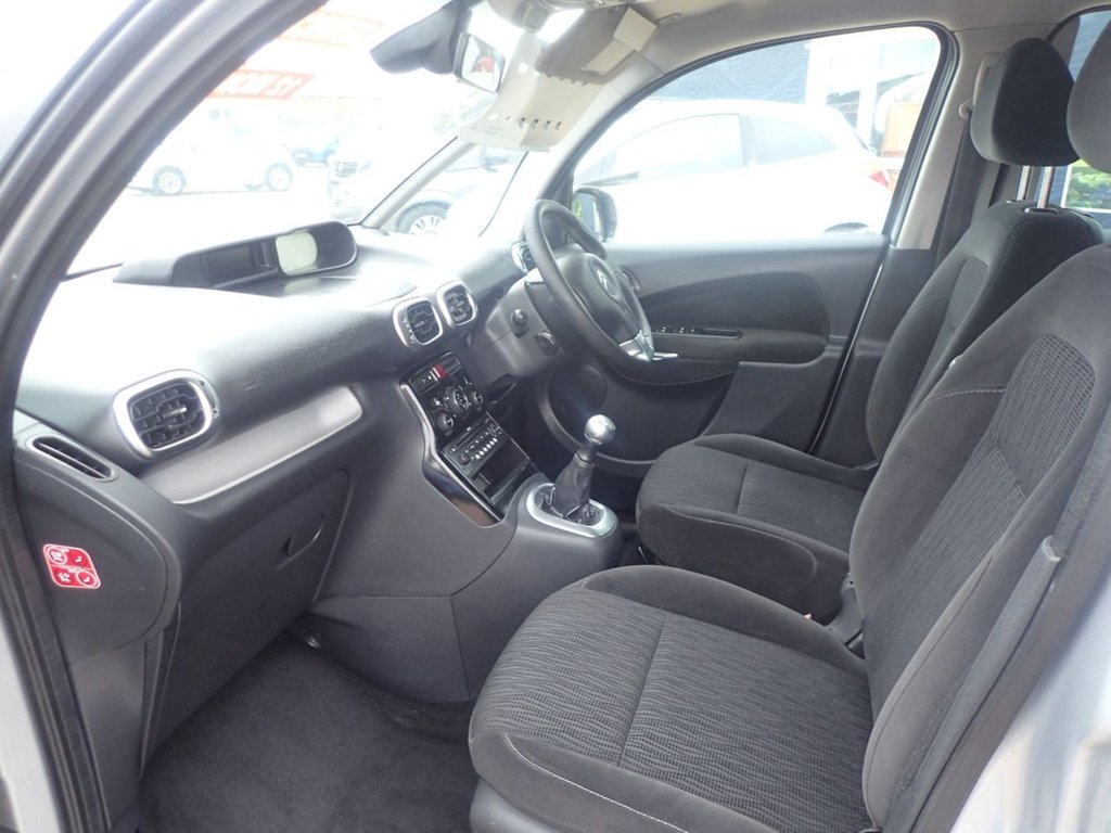 Used Citroen C3 Picasso 2009 for sale - 76323240: Photo 15