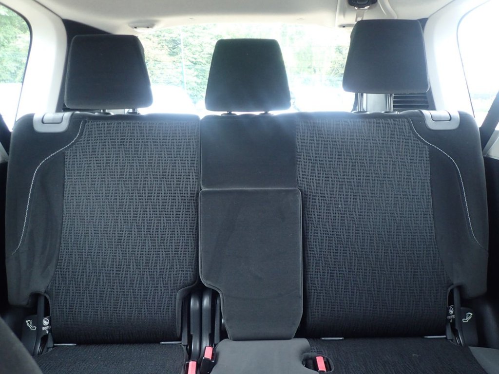 Used Citroen C3 Picasso 2009 for sale - 76323240: Photo 19