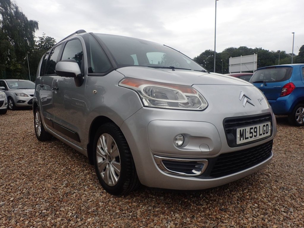 Used Citroen C3 Picasso 2009 for sale - 76323240: Photo 2